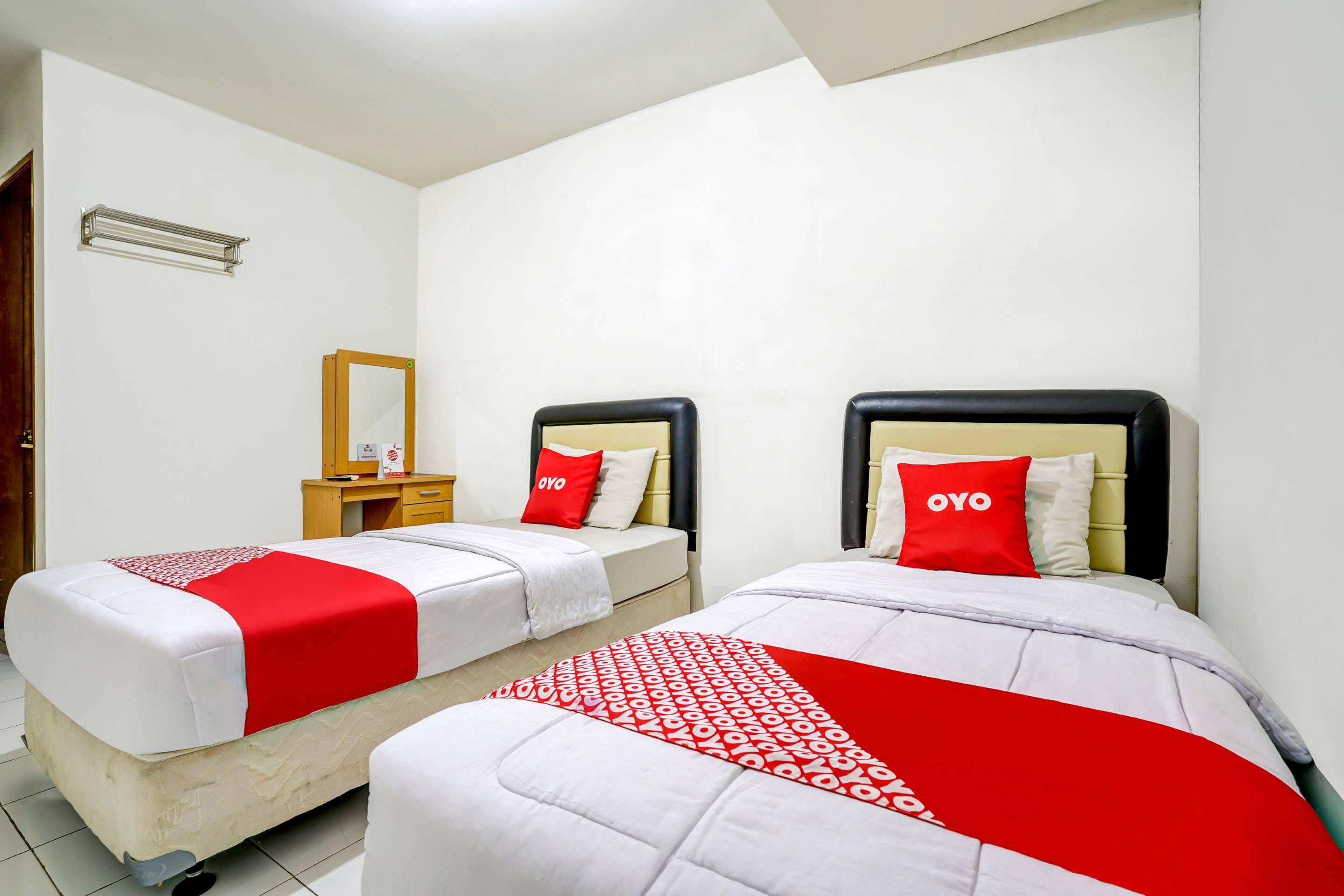 Oyo 3898 Sultan Premiere Ayuni Hotel 2*